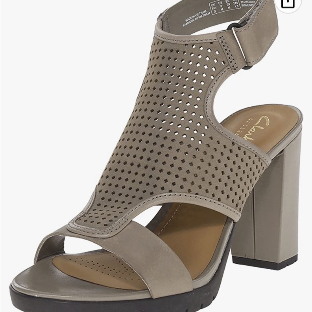Clark’s artIsan sandals size 9.5 new with out tags